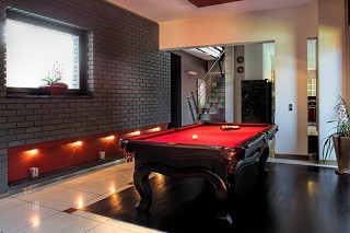 professional pool table refelting in Greenville content img2